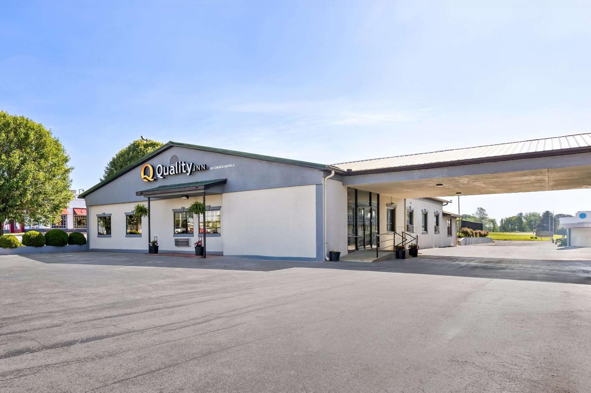 Quality Inn Lawrenceburg Exteriör bild