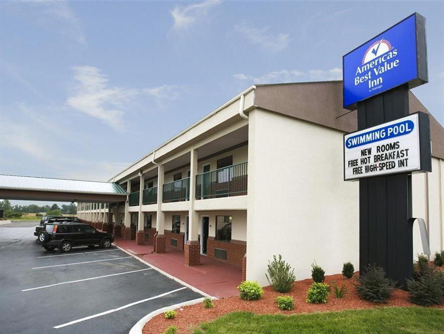 Quality Inn Lawrenceburg Exteriör bild