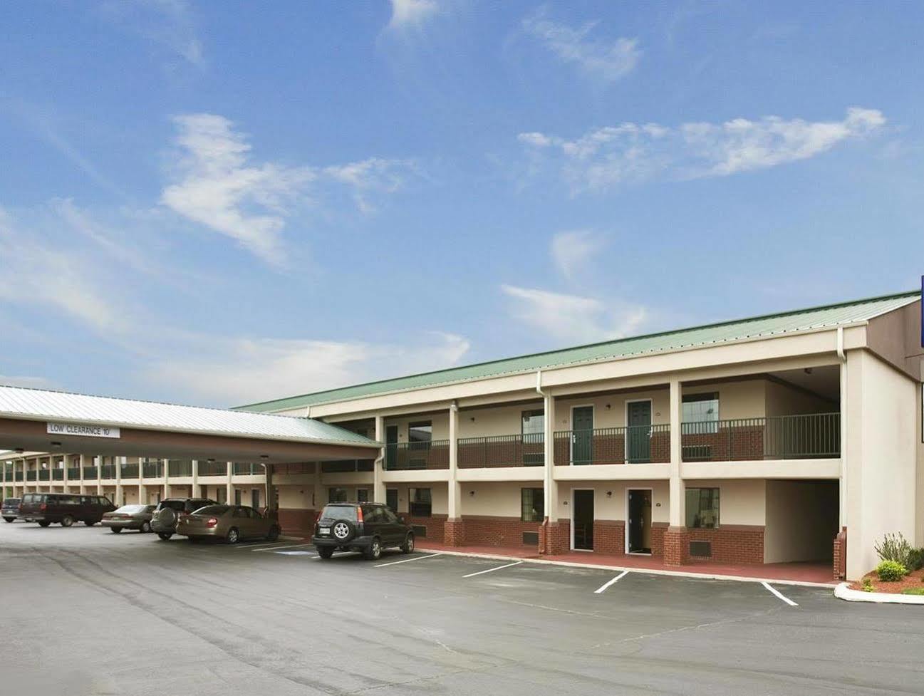Quality Inn Lawrenceburg Exteriör bild
