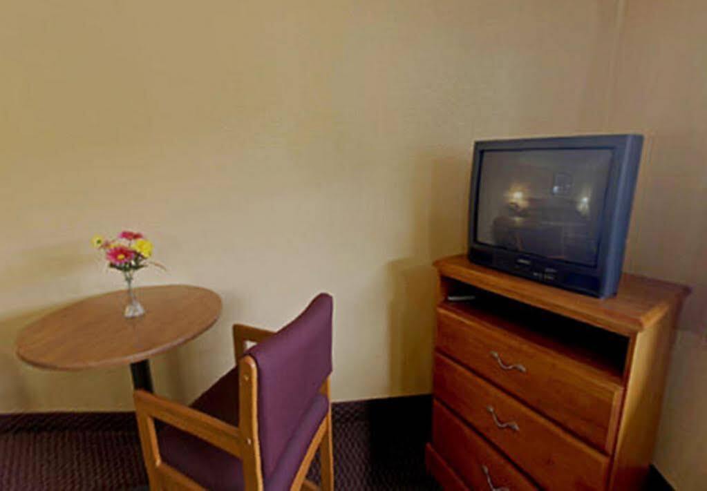 Quality Inn Lawrenceburg Exteriör bild